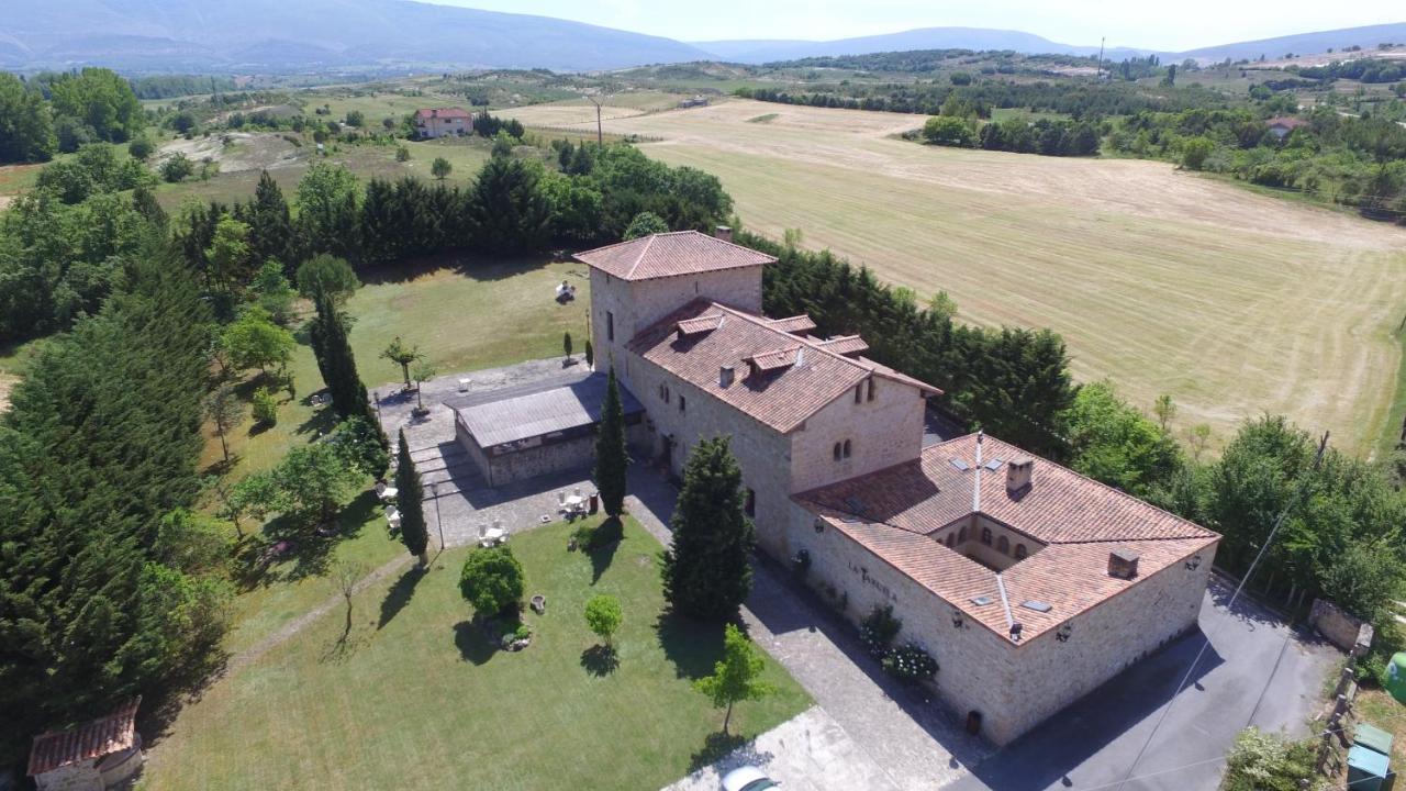 Posada Torre Palacio La Taxuela Villanueva la Lastra Экстерьер фото