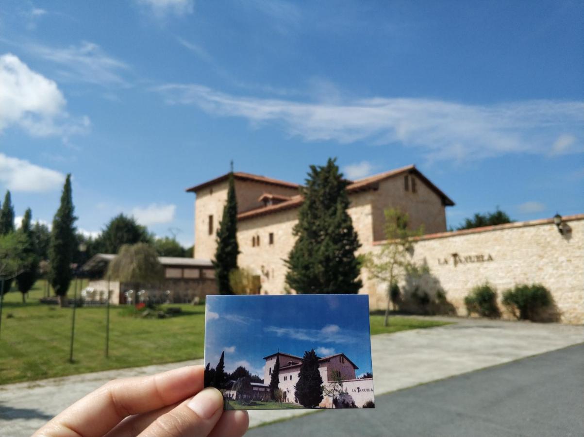 Posada Torre Palacio La Taxuela Villanueva la Lastra Экстерьер фото