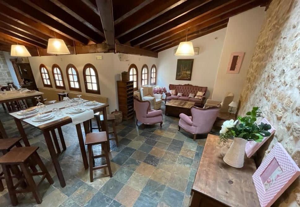 Posada Torre Palacio La Taxuela Villanueva la Lastra Экстерьер фото
